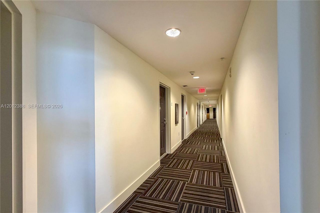 2600 SW 27th Ave , Unit 902, Miami, FL 33133 Photo