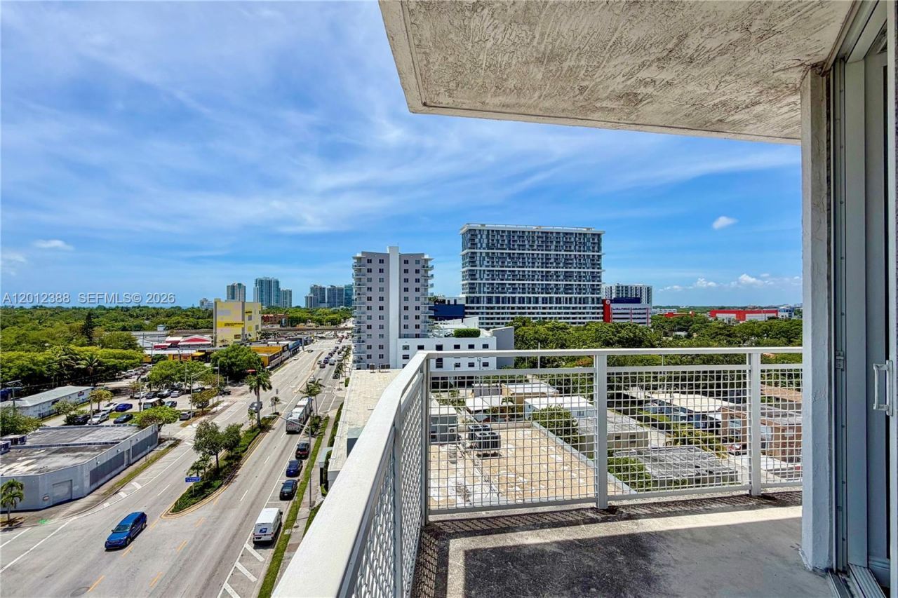 2600 SW 27th Ave , Unit 902, Miami, FL 33133 Photo