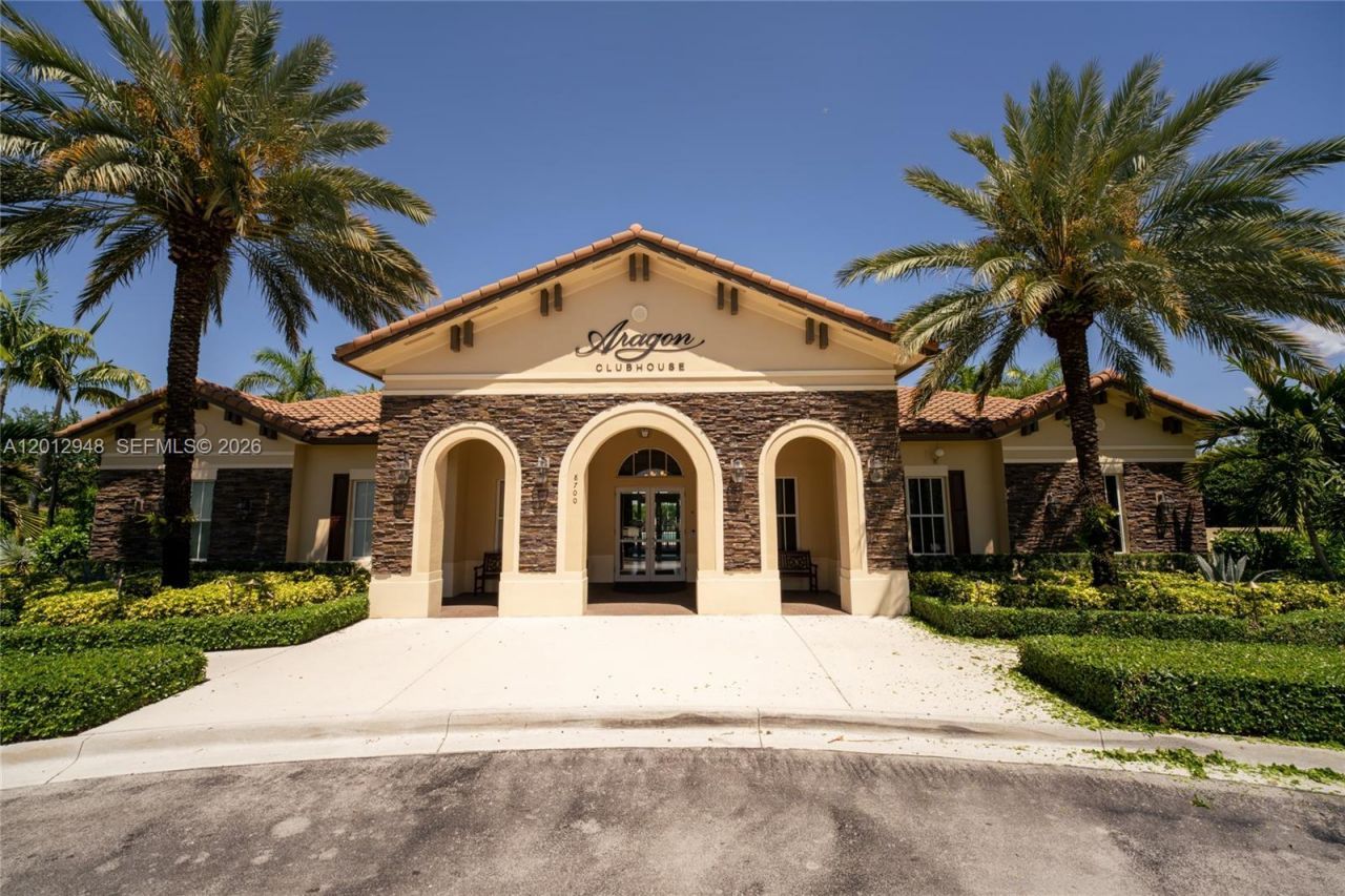 8821 W 34th Ct, Hialeah, FL 33018 Photo