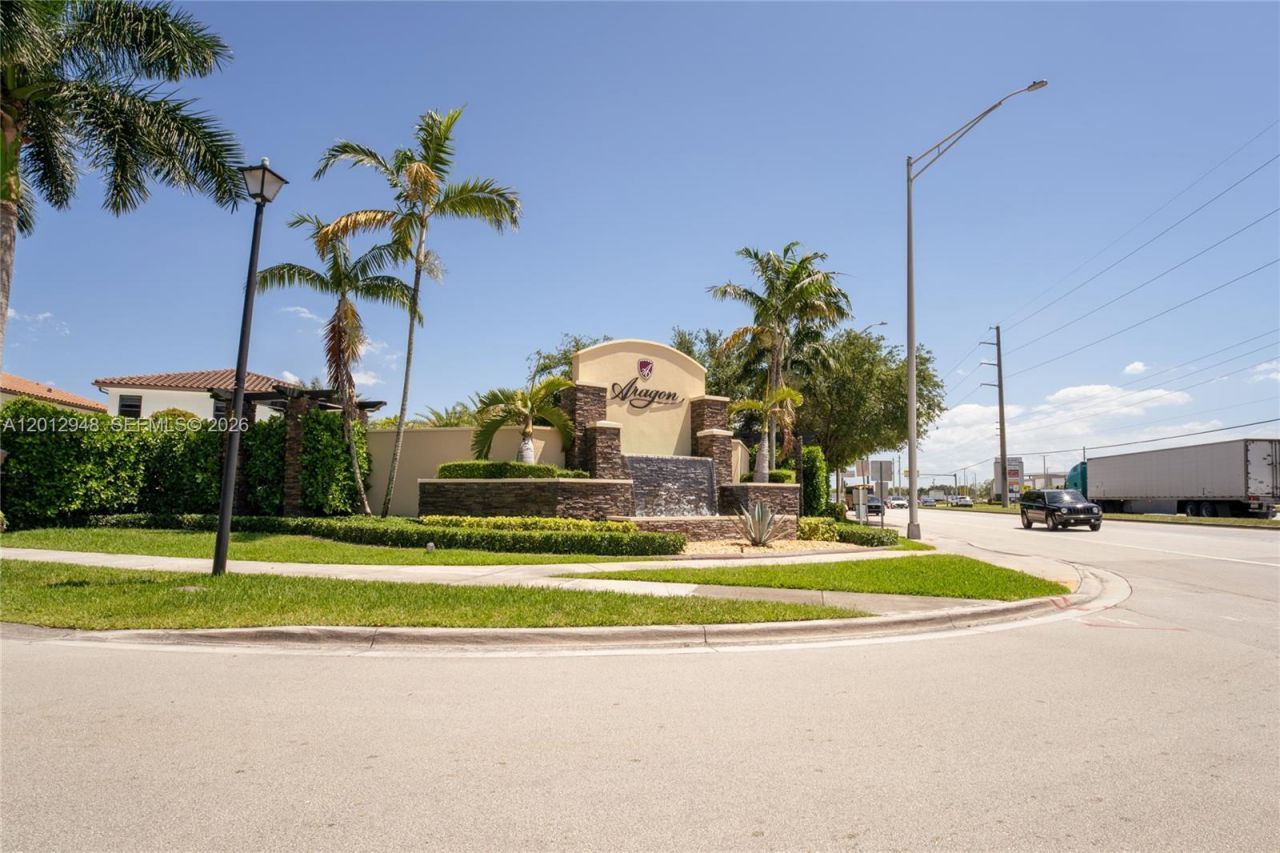 8821 W 34th Ct, Hialeah, FL 33018 Photo
