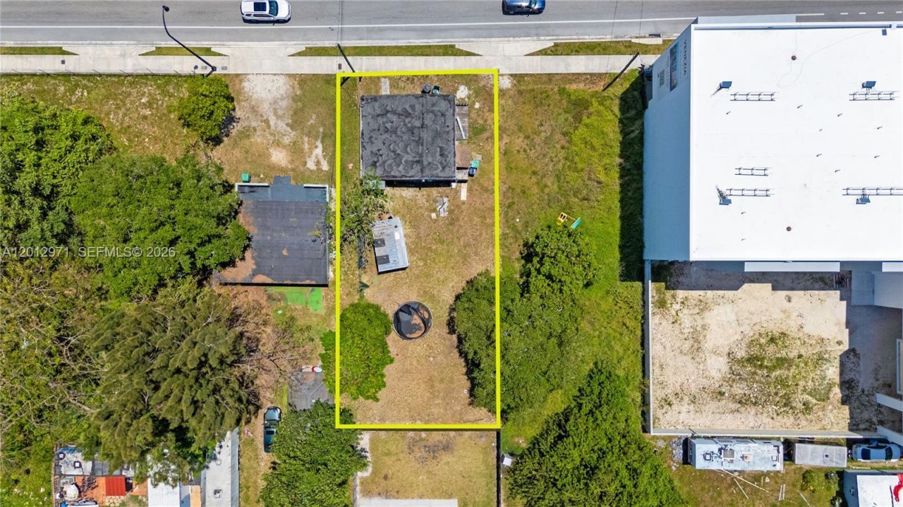 11969 SW 216th St , Miami, FL 33170 Photo