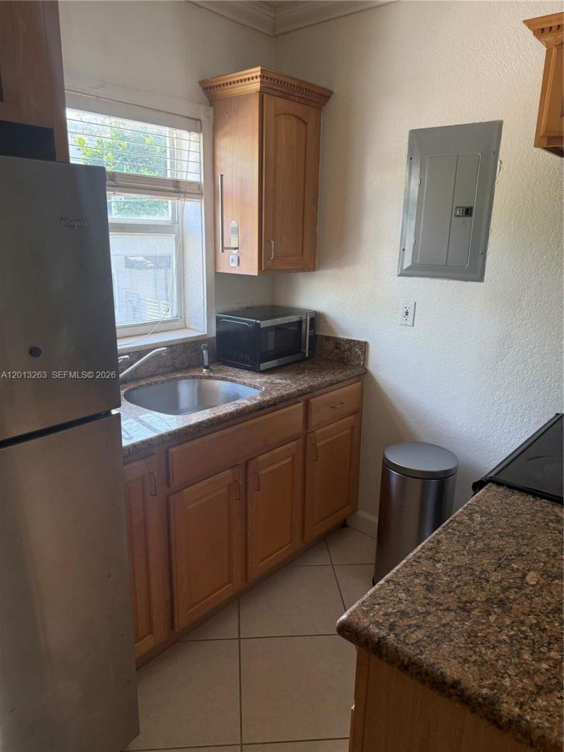 924 SE 2nd St, Unit 14, Fort Lauderdale, FL 33301 Photo