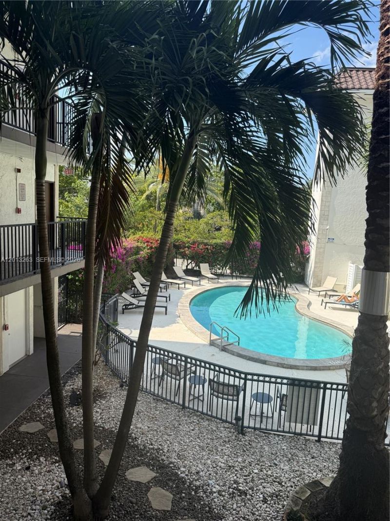 924 SE 2nd St, Unit 14, Fort Lauderdale, FL 33301 Photo