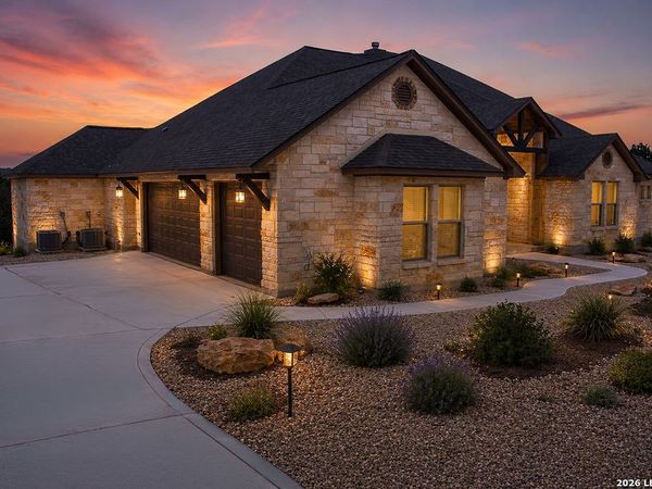 169 LONGWOOD DR, New Braunfels, TX 78132