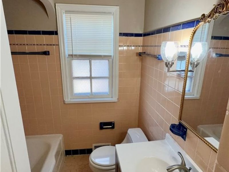 3638 Lindholm Road, Shaker Heights, OH 44120 Photo 8