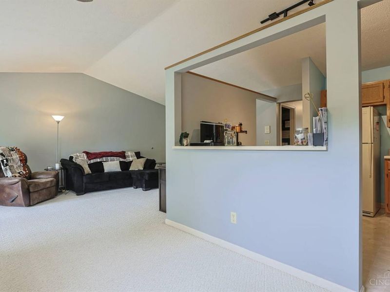 8773 Carrousel Park Circle, Unit 155, Cincinnati, OH 45251 Photo 10