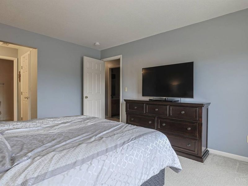 8773 Carrousel Park Circle, Unit 155, Cincinnati, OH 45251 Photo 18