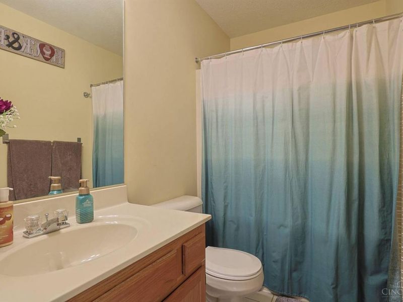 8773 Carrousel Park Circle, Unit 155, Cincinnati, OH 45251 Photo 24