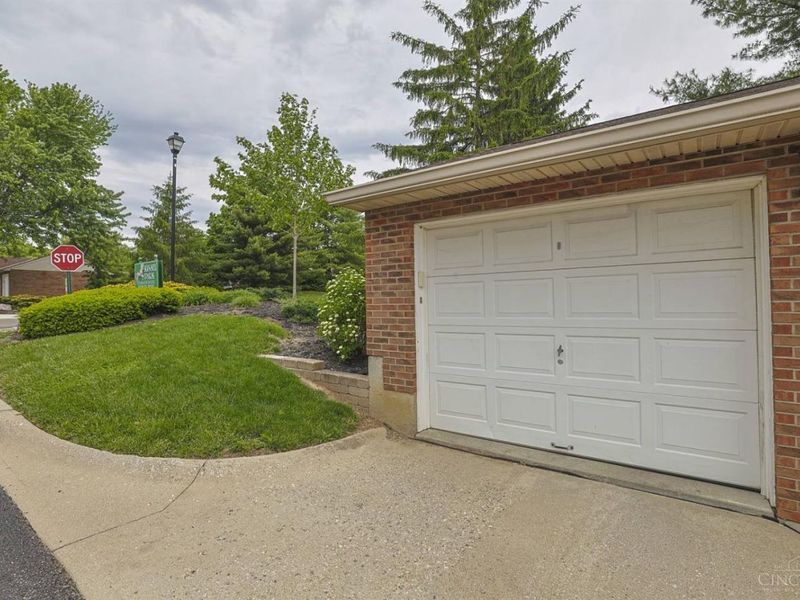 8773 Carrousel Park Circle, Unit 155, Cincinnati, OH 45251 Photo 30