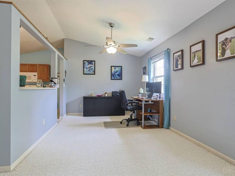 8773 Carrousel Park Circle, Unit 155, Cincinnati, OH 45251 Photo 8