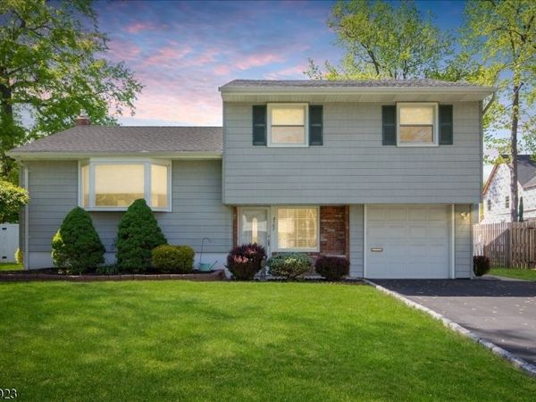 2107 Meadowview Rd, Scotch Plains, NJ 07076
