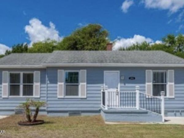 243 N Peninsula Drive, Daytona Beach, FL 32118