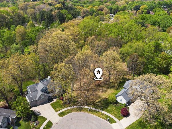 1435 Silver Creek Place, St. Joseph, MI 49085