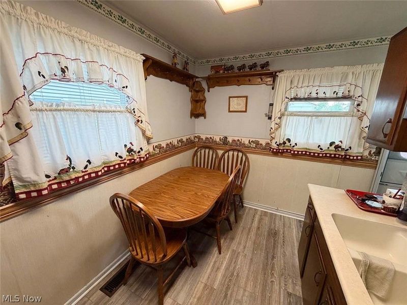 1939 Midway Avenue NE, Canton, OH 44705 Photo 10