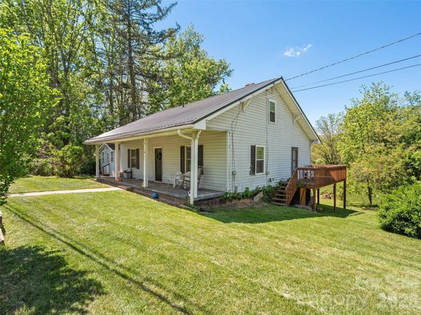 1121 N Canton Road, Canton, NC 28716