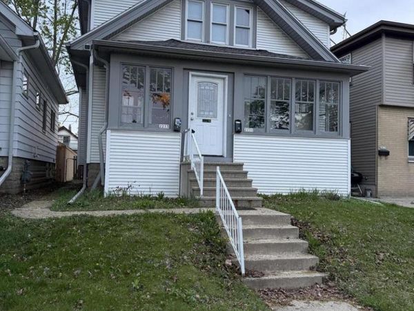 2231 58th STREET, Unit 2233, West Allis, WI 53219