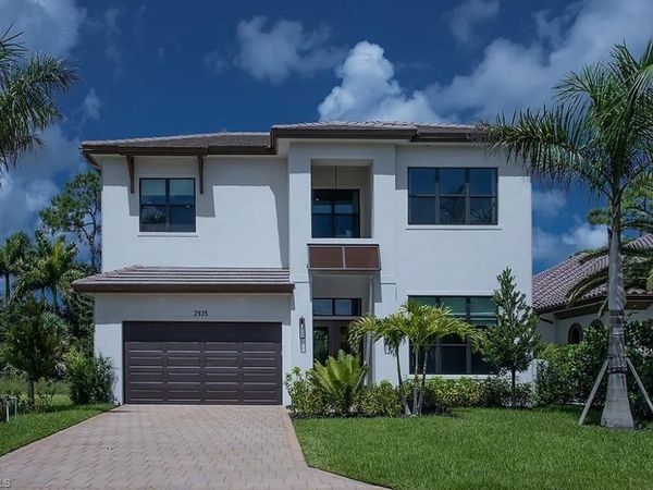 2935 Coco Lakes DR , NAPLES, FL 34105