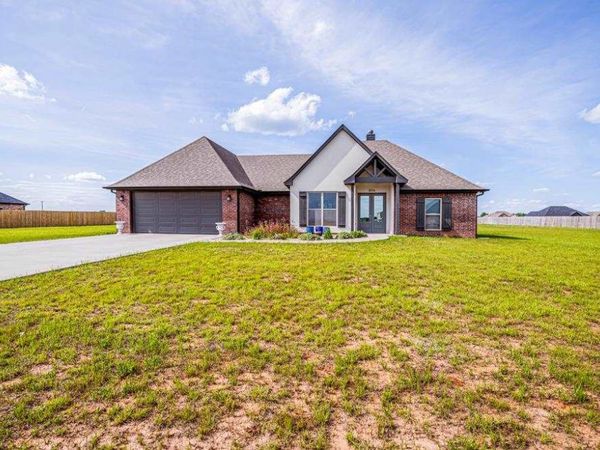 2114 W Forest Ridge, Stillwater, OK 74074