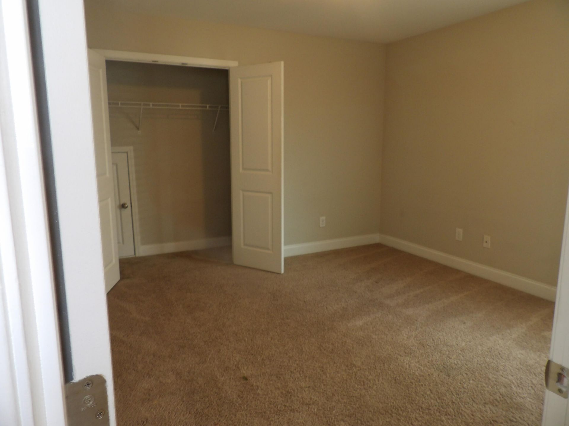 4202 Poplar Grove Place Photo 11