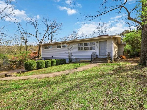 545 E North Street , Fayetteville, AR 72701