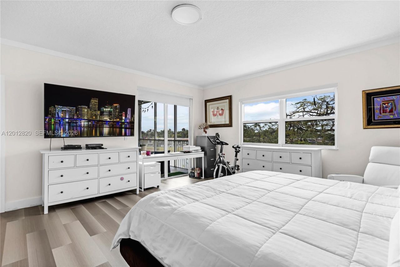 10750 NW 66th St , Unit 408, Doral, FL 33178 Photo