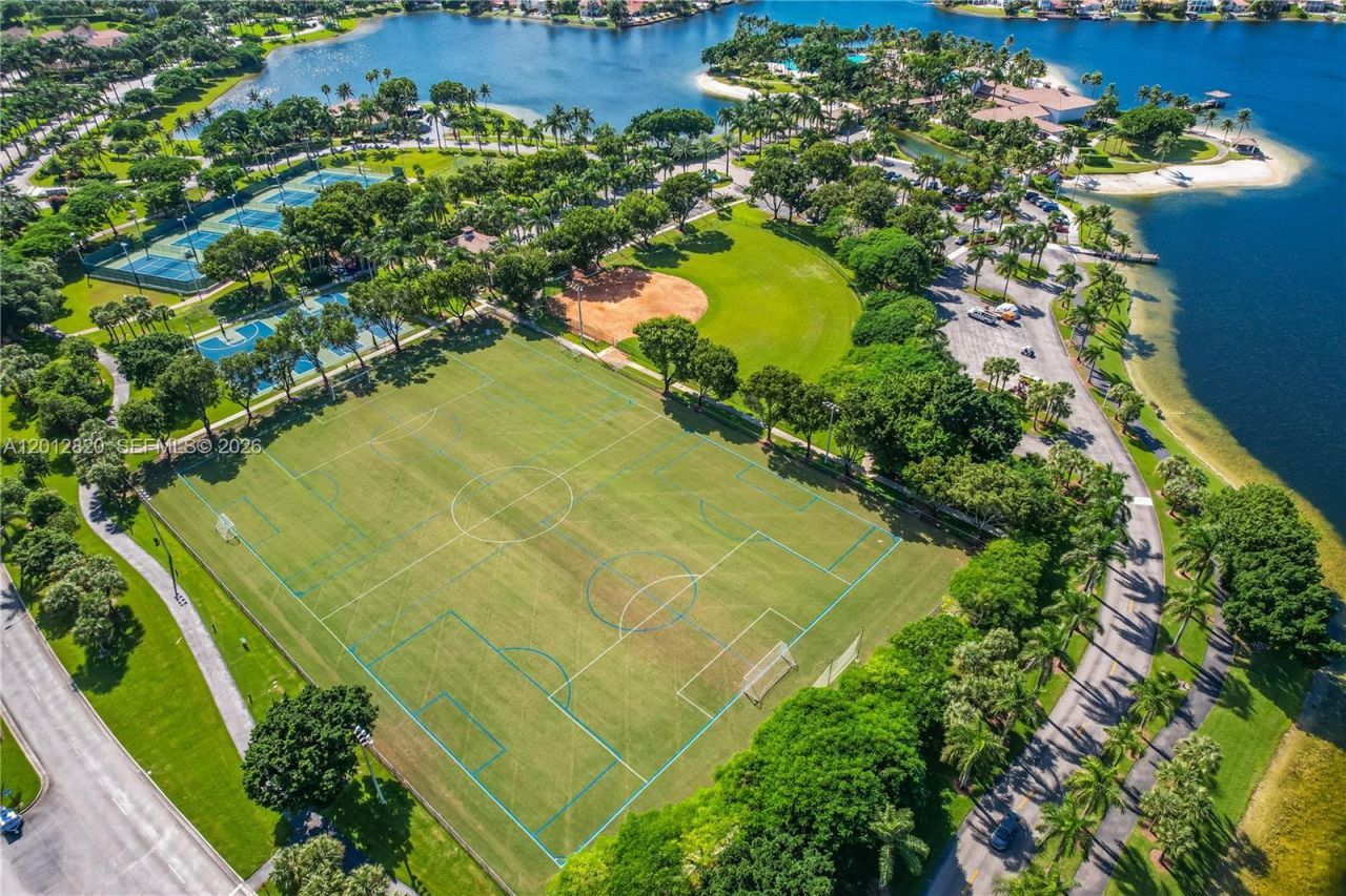 10750 NW 66th St , Unit 408, Doral, FL 33178 Photo