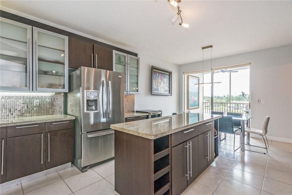 10750 NW 66th St , Unit 408, Doral, FL 33178 Photo