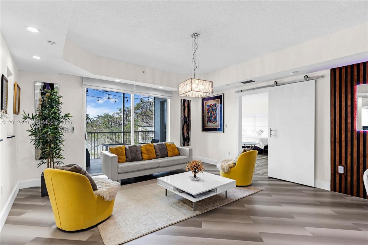 10750 NW 66th St , Unit 408, Doral, FL 33178 Photo
