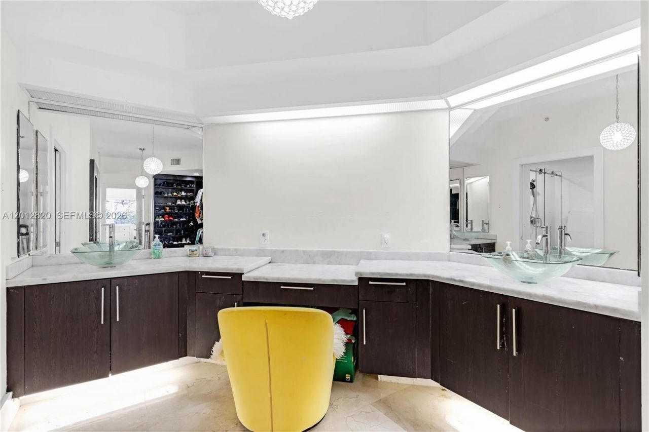 10750 NW 66th St , Unit 408, Doral, FL 33178 Photo