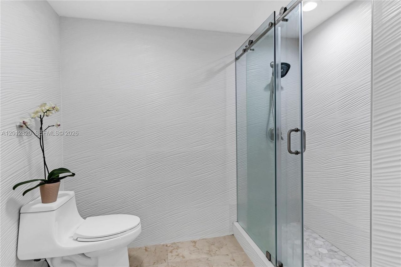 10750 NW 66th St , Unit 408, Doral, FL 33178 Photo