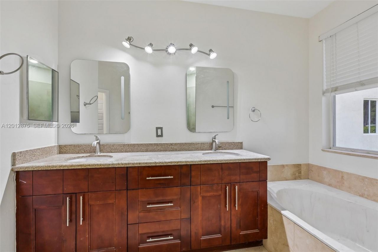 1290 Camellia Ln , Weston, FL 33326 Photo