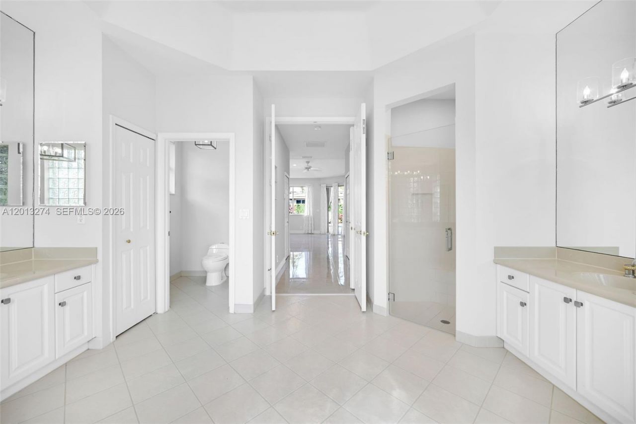 2553 Jardin Manor , Weston, FL 33327 Photo