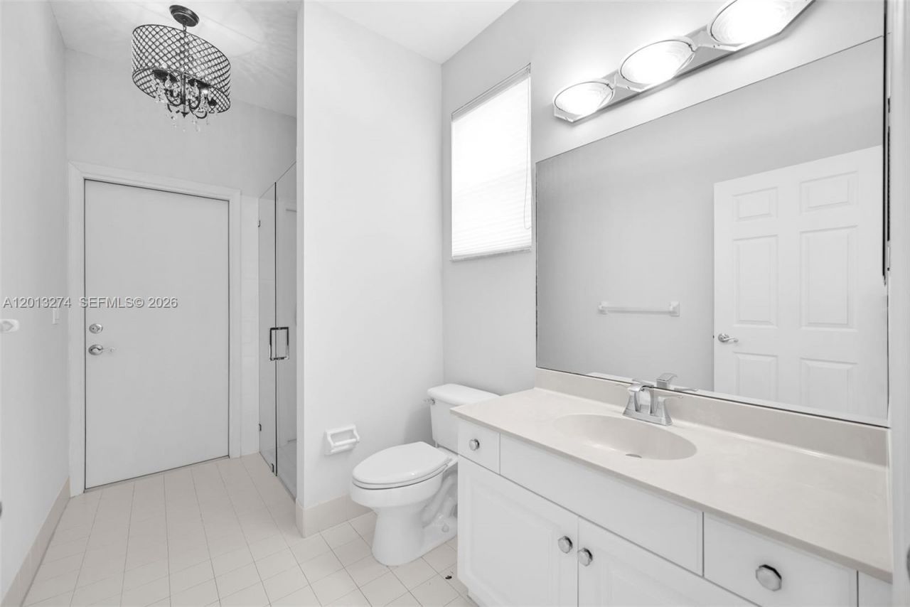 2553 Jardin Manor , Weston, FL 33327 Photo