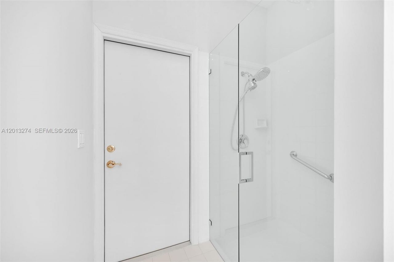2553 Jardin Manor , Weston, FL 33327 Photo