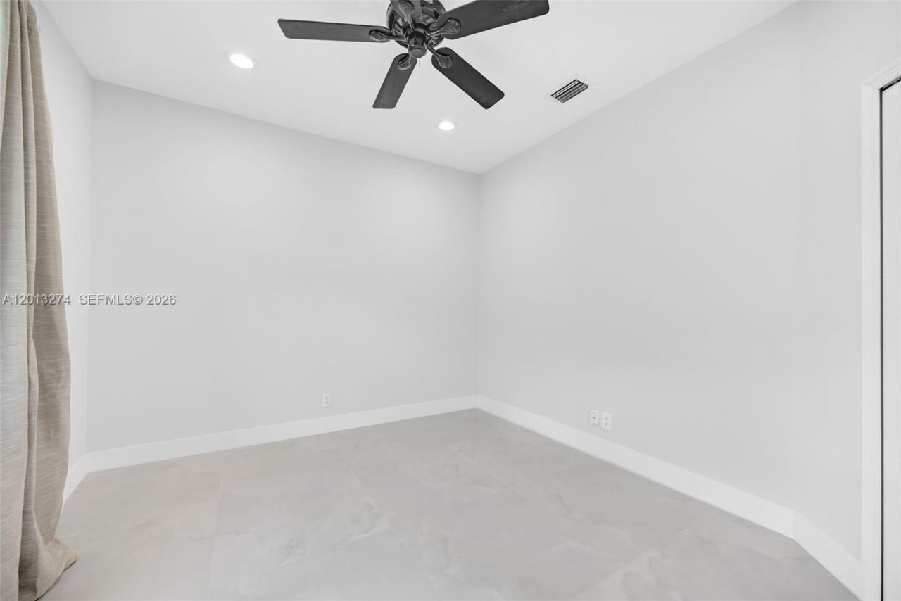 2553 Jardin Manor , Weston, FL 33327 Photo