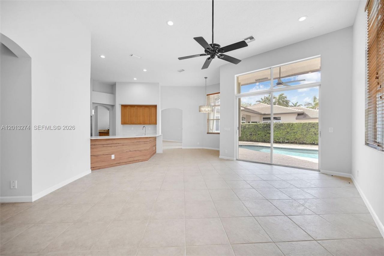 2553 Jardin Manor , Weston, FL 33327 Photo