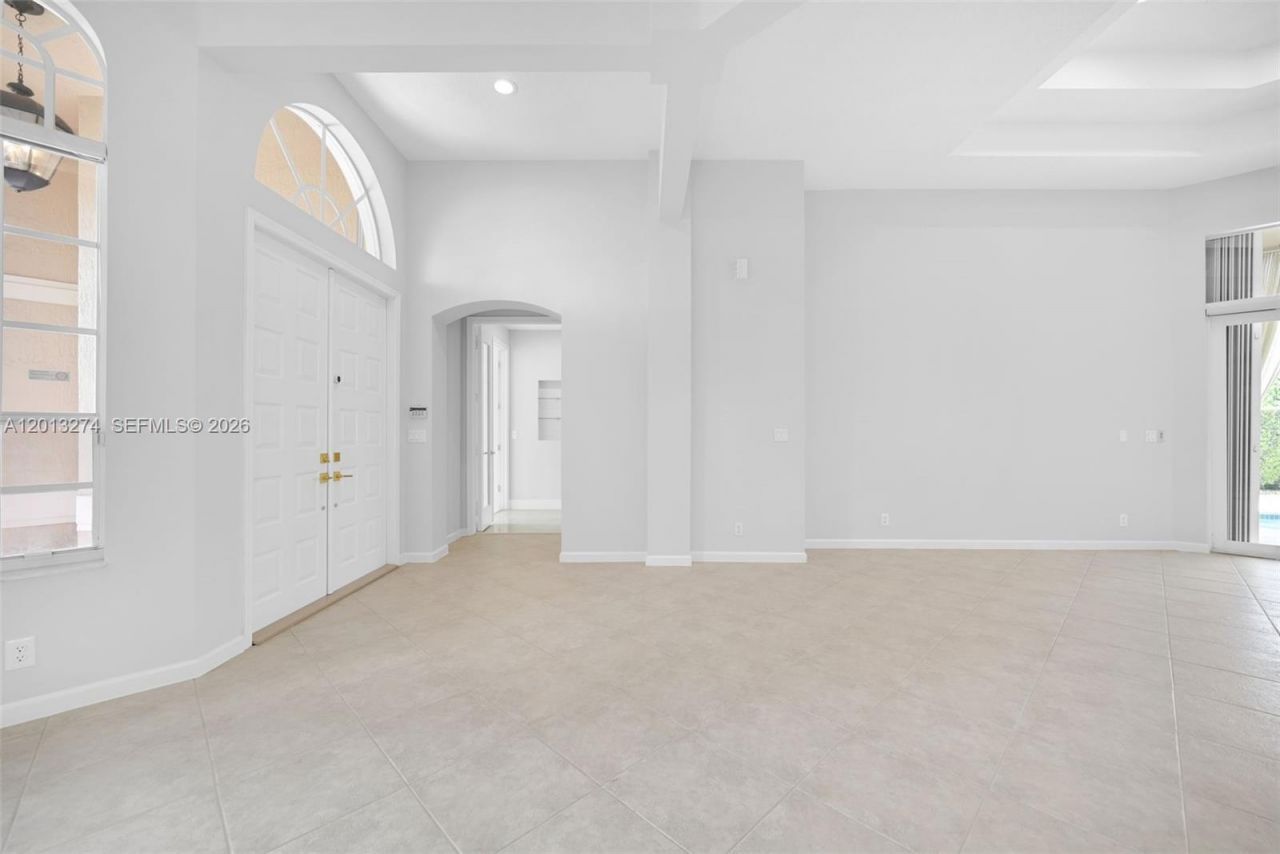 2553 Jardin Manor , Weston, FL 33327 Photo