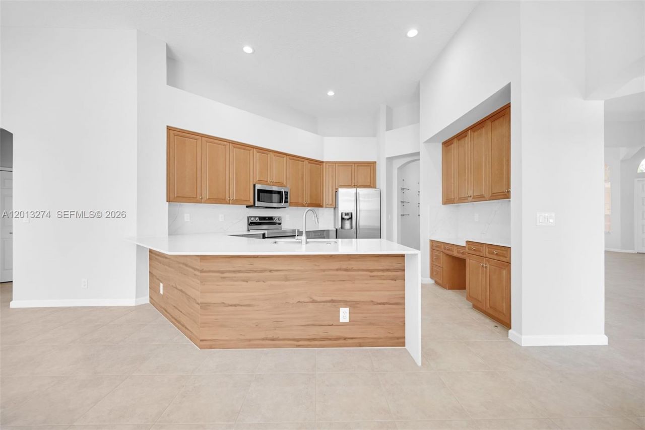 2553 Jardin Manor , Weston, FL 33327 Photo