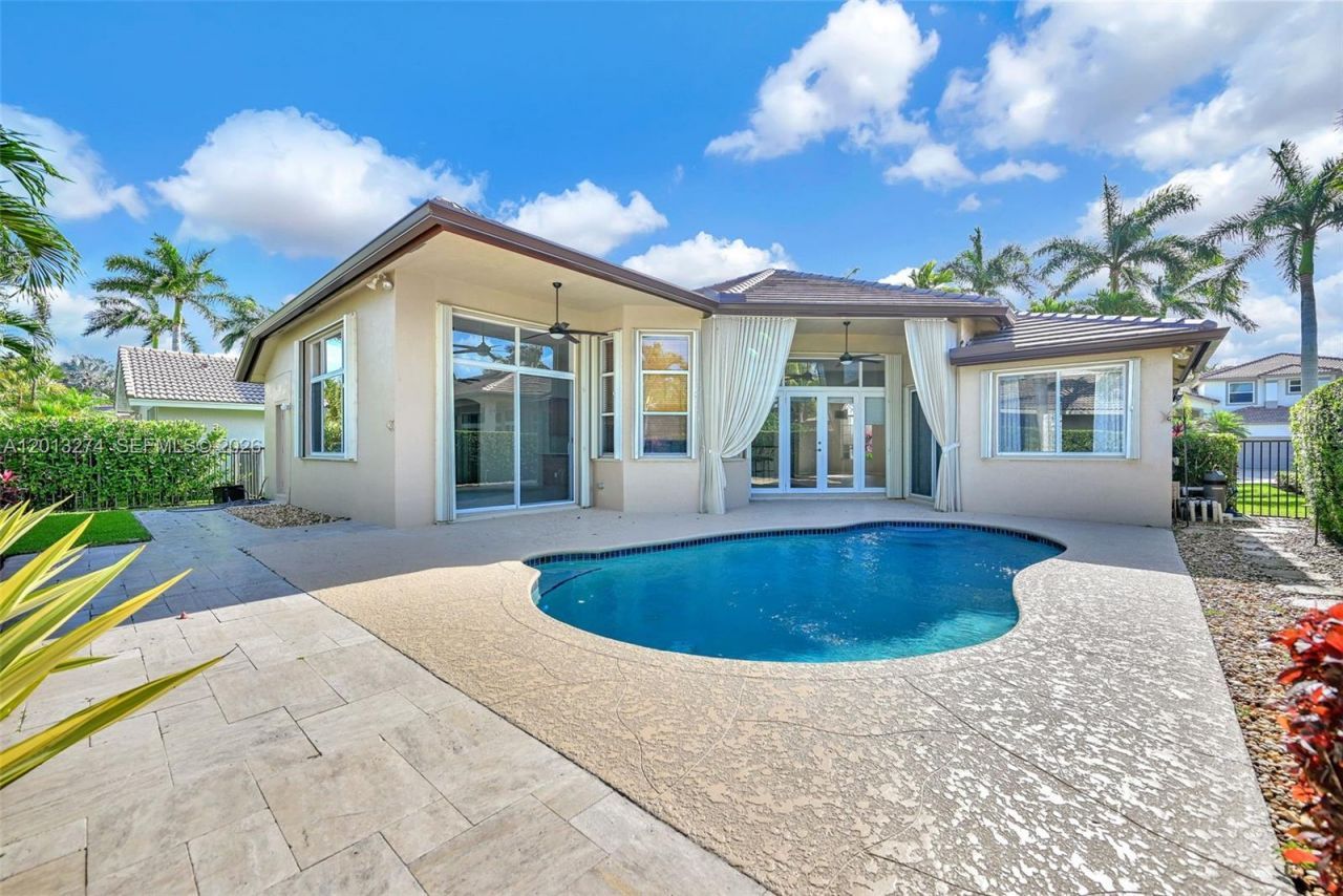 2553 Jardin Manor , Weston, FL 33327 Photo