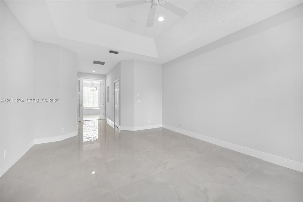 2553 Jardin Manor , Weston, FL 33327 Photo