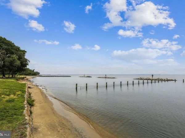 302 LINDEN AVENUE, EDGEWATER, MD 21037