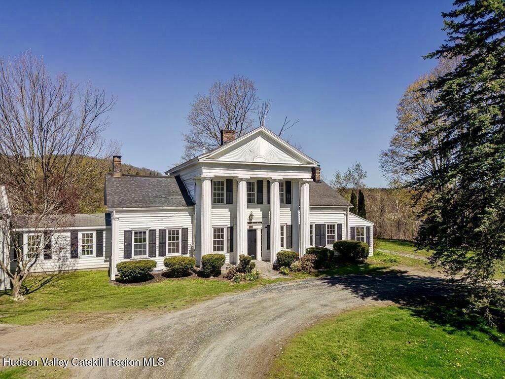 1569 Hoosick Road, Troy, NY 12180 Main Photo