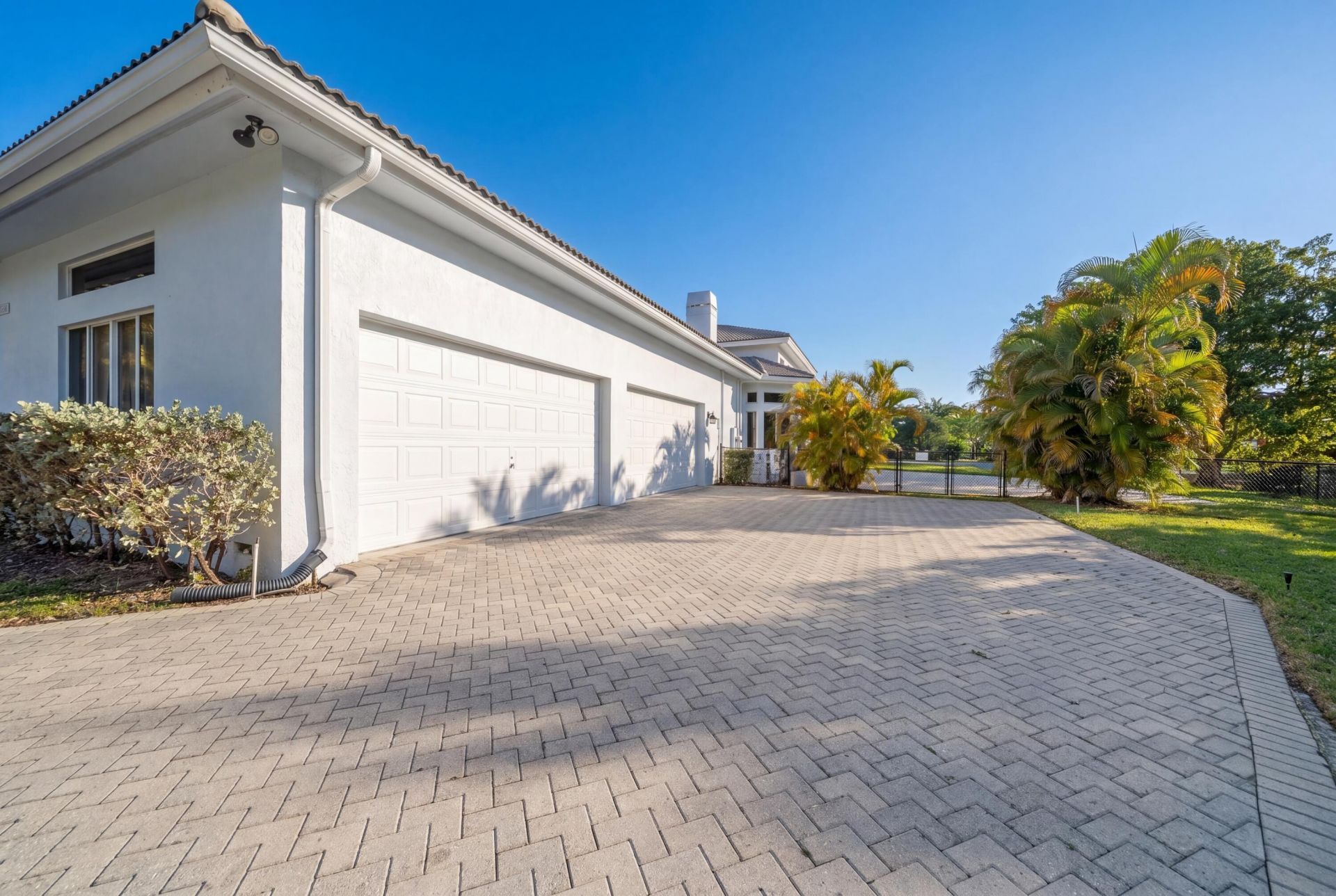 4010 NW 100th Avenue, Coral Springs, FL 33065 Photo