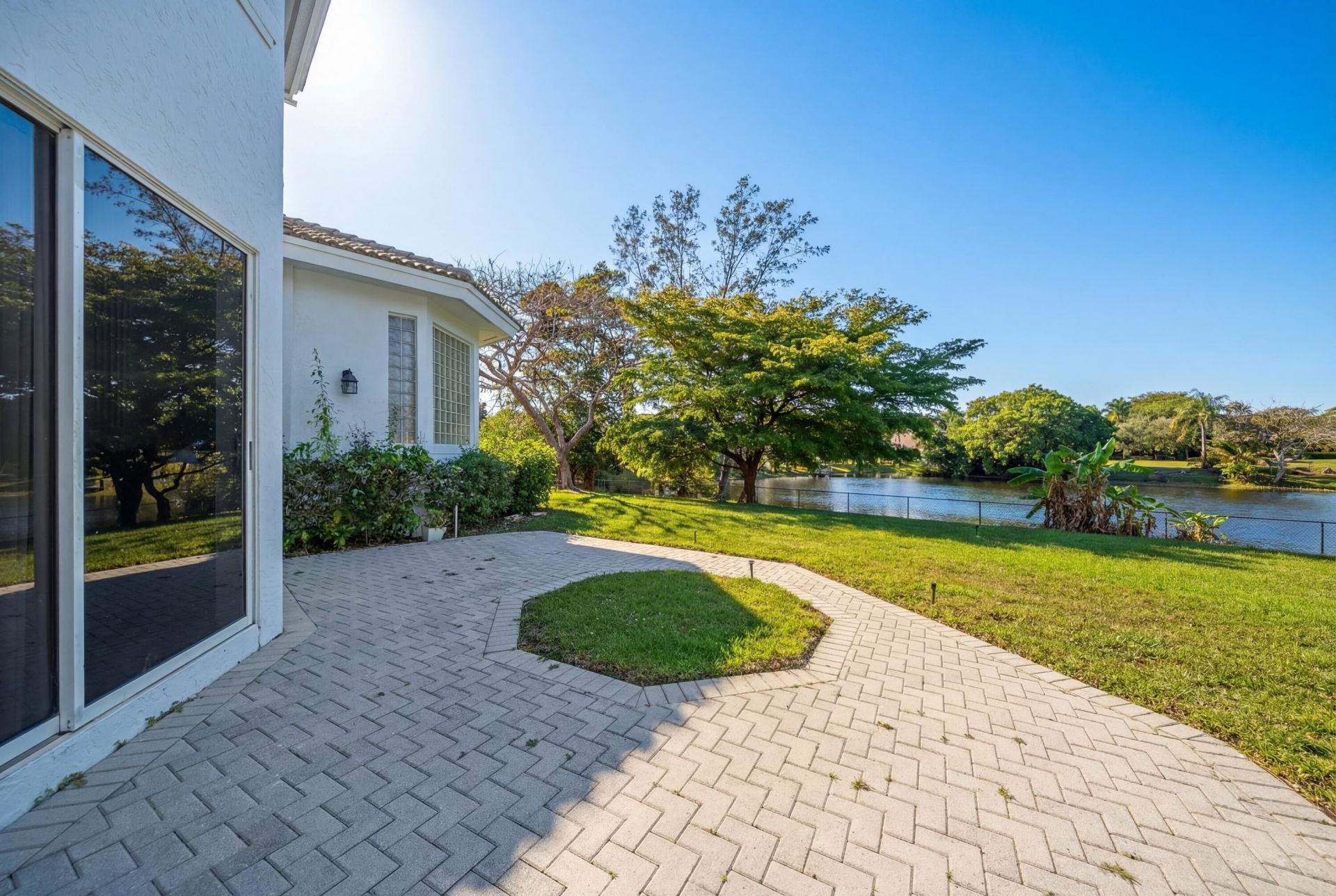4010 NW 100th Avenue, Coral Springs, FL 33065 Photo