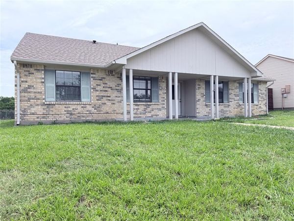7712 Underwood Drive, The Colony, TX 75056