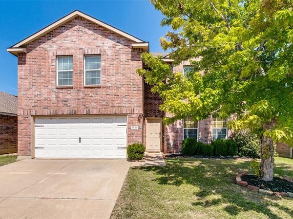 1629 Quails Nest Drive , Fort Worth, TX 76177
