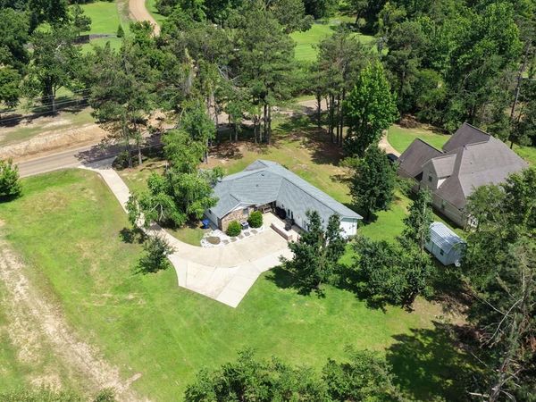 415 Woodland Road, Batesville, MS 38606