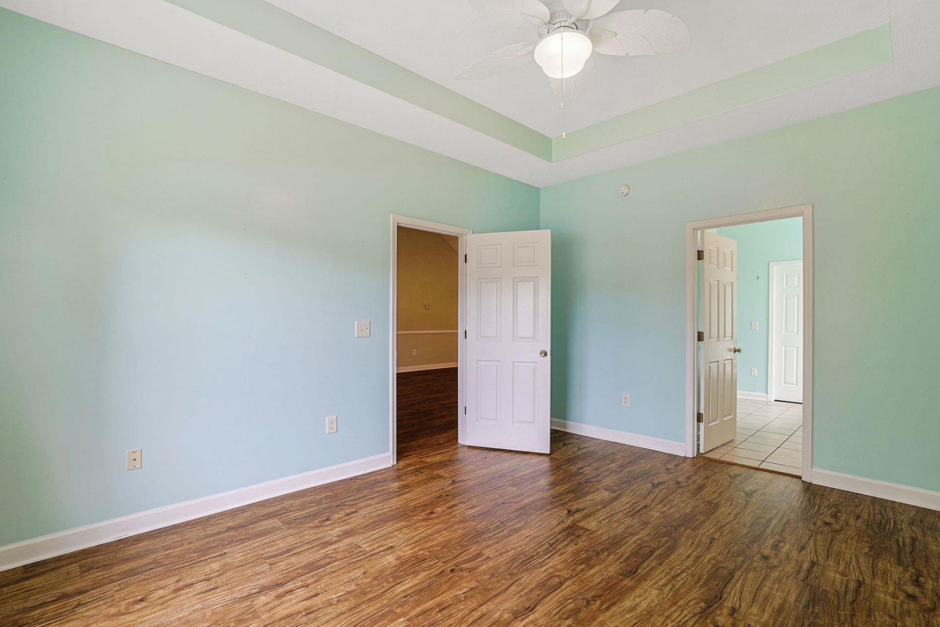 1114 University Forest Dr.  Photo 17