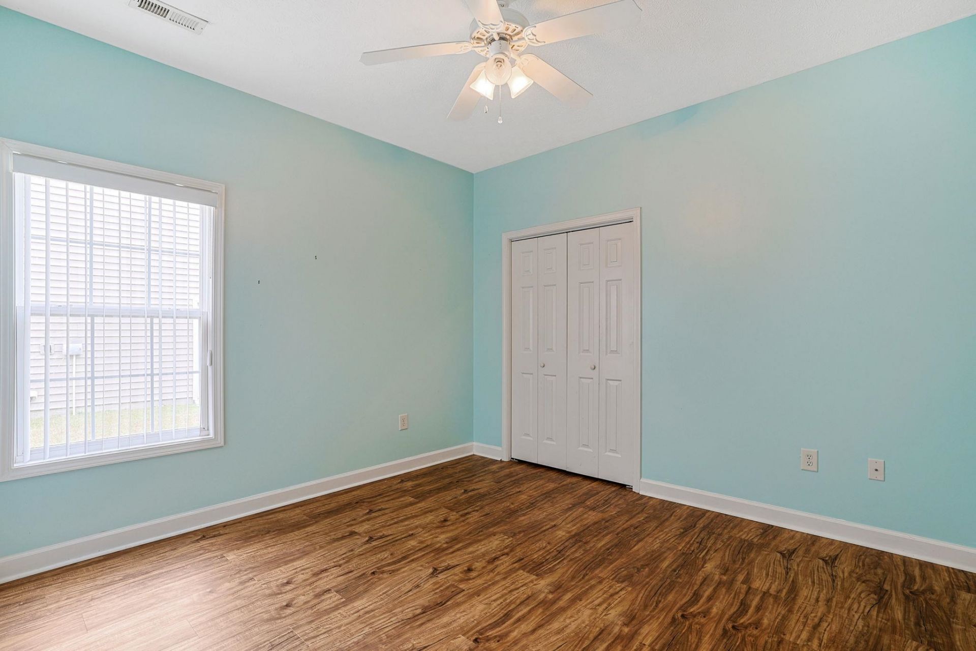 1114 University Forest Dr.  Photo 26