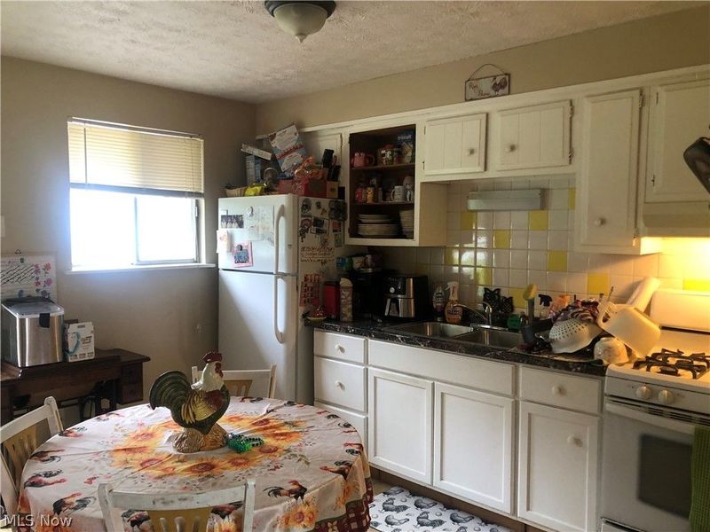 5333 Charm Street SW, Canton, OH 44706 Photo 9